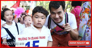 Xuân Bắc quậy tung trường cu Bi ngày khai giảng