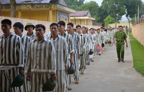 Kế hoạch vượt biên của kẻ trốn tù về giết vợ