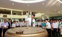 68 nhà khoa học trẻ thăm tập đoàn công nghệ hàng đầu Việt Nam