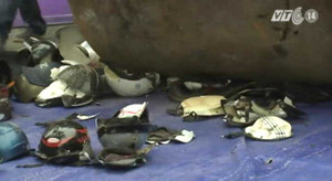 Video: 1.000 mũ bảo hiểm rởm bị nghiền nát trên phố