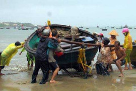 Toàn cảnh bão số 3 tàn phá các tỉnh miền Trung