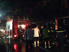 10 học sinh bị mắc kẹt trong vụ cháy nhà hàng ở thủ đô