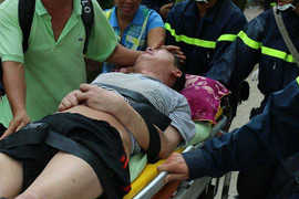 Cháy chung cư Linh Đàm: Phút hoảng sợ tháo chạy khỏi hành lang phủ kín khói