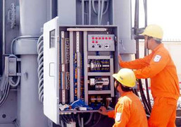 Phương án giá điện mới: 'EVN vẫn bảo thủ, ngụy biện'