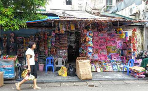 Thảm cảnh ở 'vương quốc' đồ chơi Lương Văn Can