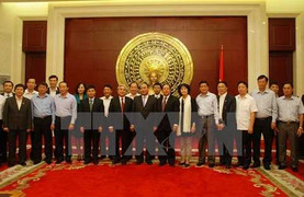 Phó Thủ tướng Nguyễn Xuân Phúc thăm ĐSQ Việt Nam ở Trung Quốc