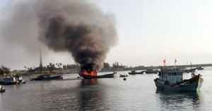 Nổ bình gas trên tàu cá: Vớt được 4 trong số 19 nạn nhân