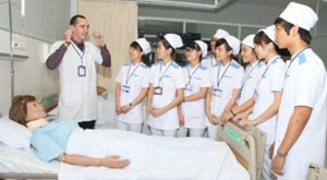 Phó Thủ tướng Vũ Đức Đam chỉ đạo đổi mới đào tạo y khoa