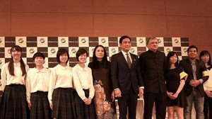 NTK Minh Hạnh vinh dự nhận giải thưởng Fukuoka của Nhật Bản