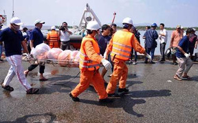 Nổ bình gas trên tàu cá: Tìm thấy thi thể nạn nhân cuối cùng