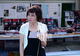 U60 Lưu Hiểu Khánh già nua, đi bán báo