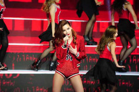 Lưu Thiên Hương minh oan cho fans Mỹ Tâm trong đêm gala Giọng hát Việt