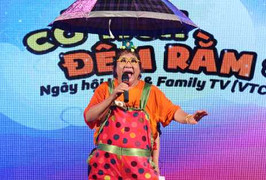 Minh Vượng, Xuân Bắc đội mưa diễn hài cho thiếu nhi