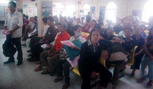 Giải bài toán quá tải cho ngành Y tế