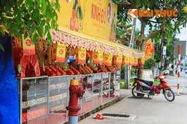 Cận cảnh bánh trung thu giả thương hiệu nổi tiếng