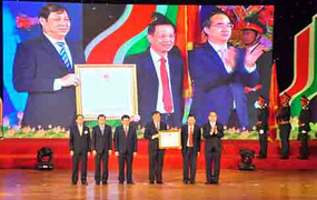 Đà Nẵng nhận Huân chương Độc lập hạng Nhất