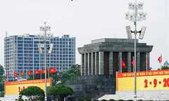 Hà Nội kiểm tra tòa nhà cao tầng lấn át không gian Lăng Bác