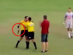 Trọng tài cầm súng đòi bắn cầu thủ ngay trên sân