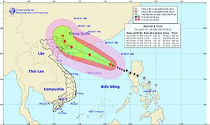 Bão số 4 ngày càng mạnh, đi vào Biển Đông