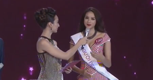 Phần thi ứng xử tự tin đầy phong thái Hoa hậu của Phạm Hương