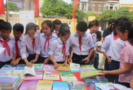 Một huyện có 1055 tủ sách, thư viện