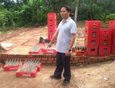 Dọn dẹp rạp cưới, bị điện giật chết