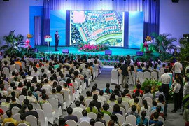 Aqua Bay cháy hàng trong ngày mở bán đầu tiên