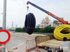 Rơi khỏi cầu vượt, một người chết thảm: Công trình cảnh báo sơ sài