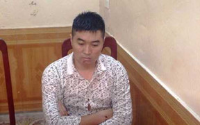 Người Trung Quốc dùng 'xảo thuật' trộm tiền trong cửa hàng Yến Sào