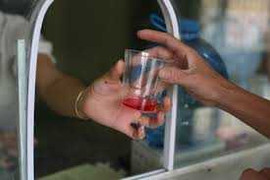 60% người bệnh HIV sẽ phải trả tiền điều trị