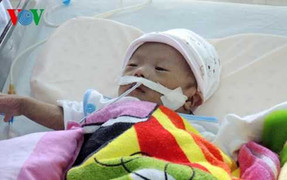 Một em bé bị bỏ rơi, hàng loạt kẻ lừa tiền ủng hộ qua Facebook