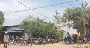 Bố treo cổ tự tử, để lại tiền dành dụm cho con gái