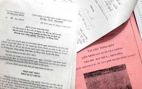 Cán bộ xã 'ăn chặn' hàng trăm triệu tiền hỗ trợ của nông dân