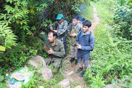 Kinh ngạc chuyện đồng bào Xê Đăng bảo vệ nghiêm ngặt 'khu rừng ngàn tỷ'