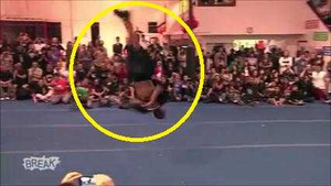 Clip: Sửng sốt với những pha nhào lộn đỉnh cao của ‘siêu nhân’