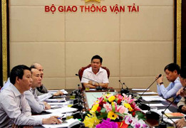 Bộ trưởng Thăng: Xin một 'lốt xe' phải chi 500 - 600 triệu đồng?