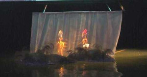 Chuyện tình Dạ Trạch với sự kết hợp giữa nghệ thuật sắp đặt cùng rối nước