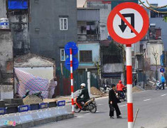 Quay đầu xe trên phố dễ dàng và an toàn