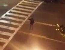 Cầm kiếm ra đường chém ôtô lãnh hậu quả đau đớn