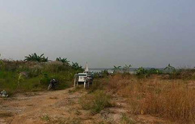 Thi thể người đàn ông nhiều vết thương nổi trên sông Hồng