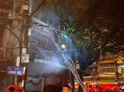 Cháy lớn ở phố cổ Hà Nội