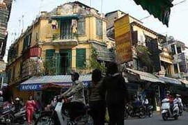 Hà Nội: Khổ như ở nhà cổ