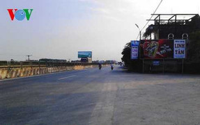 Đi kiểm tra sai phạm, Phó Chủ tịch huyện bị dân tấn công