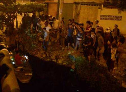 Tên trộm bị bắt sau hơn 1 giờ trốn dưới kênh đen ngòm