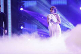 Thuỷ Top lấy nước mắt khán giả