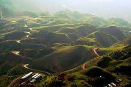 Người Dao xây nhà nơi có ‘long mạch’