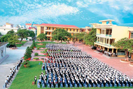 Tự hào 50 năm sự nghiệp trồng người