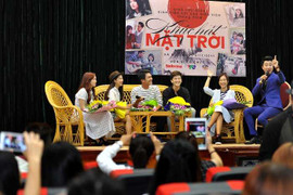 Sinh viên Hà thành cuồng nhiệt với diễn viên phim 'Khúc hát mặt trời'