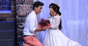 Khương Ngọc bất ngờ 'giở mặt' khiến Việt Hương lúng túng