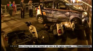 Toàn cảnh vụ taxi gây tai nạn liên hoàn trên cầu vượt Thái Hà